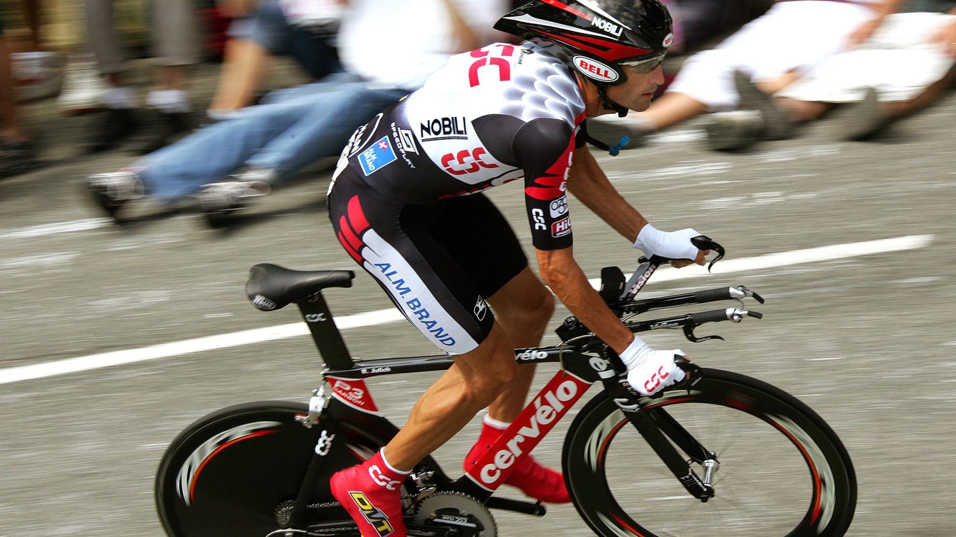 【比赛策略】攻防平衡的最佳实践揭秘,攻防平衡理论